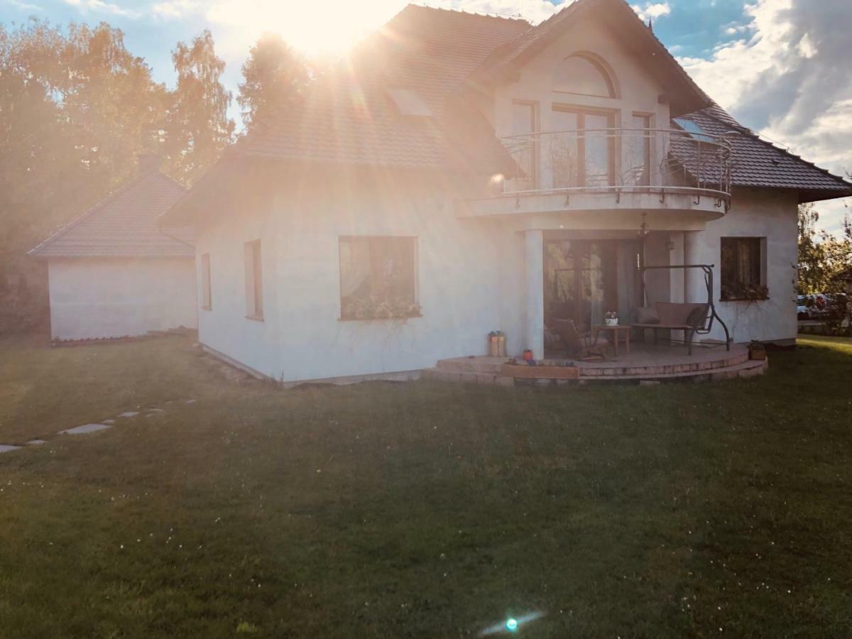 Nibylandia Dom pod Lasem Nowa Wies Grodziska Exterior foto