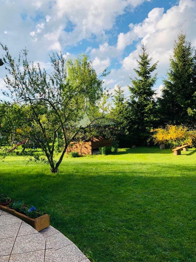 Nibylandia Dom pod Lasem Nowa Wies Grodziska Exterior foto